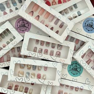 $8 Live Show💅Press On💅 $15 MIN Purchase to ship/Bundle Wed & Fri/Layaway🛼